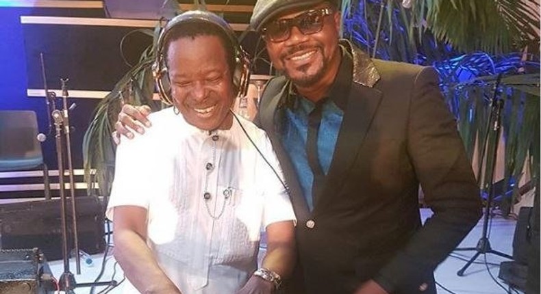 Sunny Ade and DJ Jimmy Jatt working the turntable