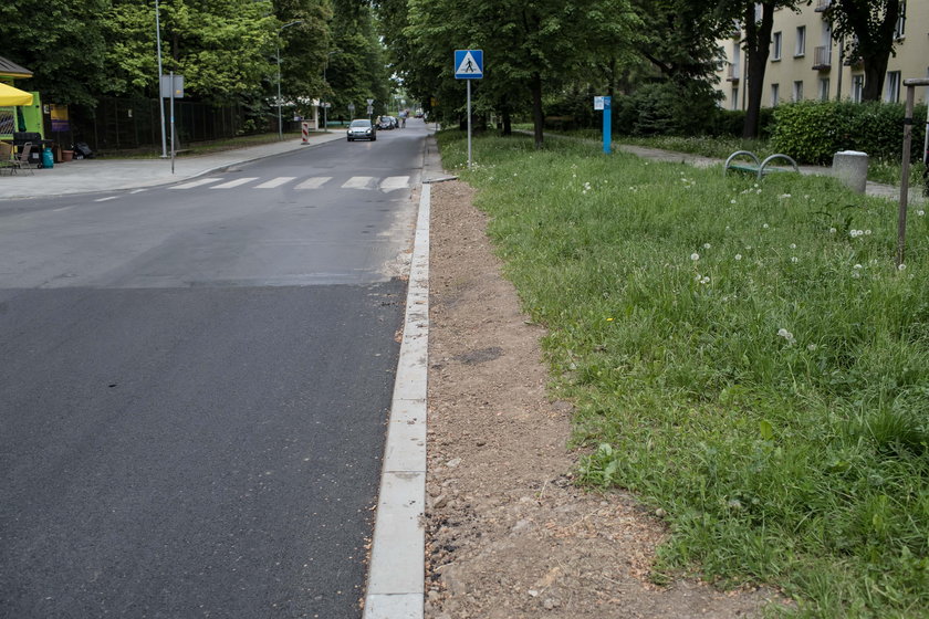 Kraków remontuje chodnik pod szpitalem Żeromskiego