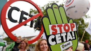 #WielkaDemonstracja: przeciwnicy CETA i TTIP protestują w Warszawie