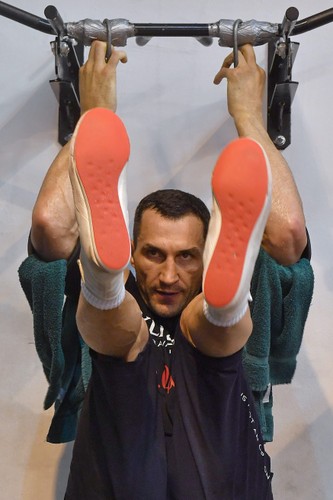 Tak Władimir Kliczko wylewa siódme poty przed walką z Tysonem Furym