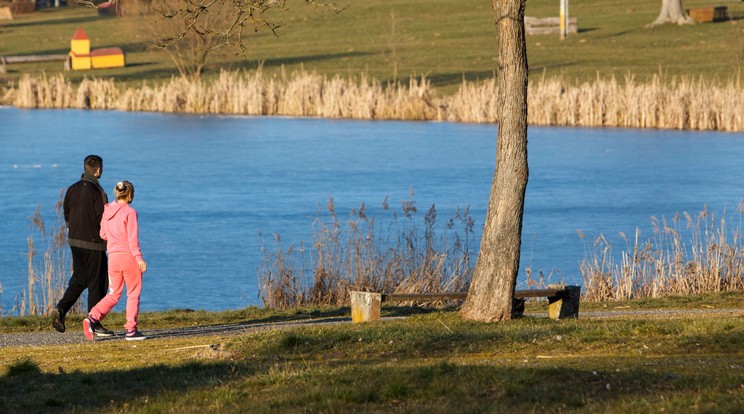 Tavaszias időjárás / Foto: MTI Varga György