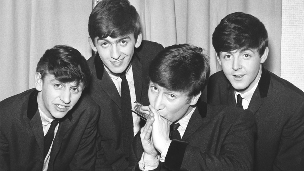— Urodziłem się w Liverpoolu, ale dorastałem w Hamburgu — powiedział kiedyś John Lennon, mając na myśli ponad 300 wieczorów spędzonych przez jego zespół na początku lat 60. w klubach wokół ulicy Reeperbahn w hamburskiej dzielnicy czerwonych latarni. Dziś fani Beatlesów zwiedzają te okolice śladami legendarnej czwórki.