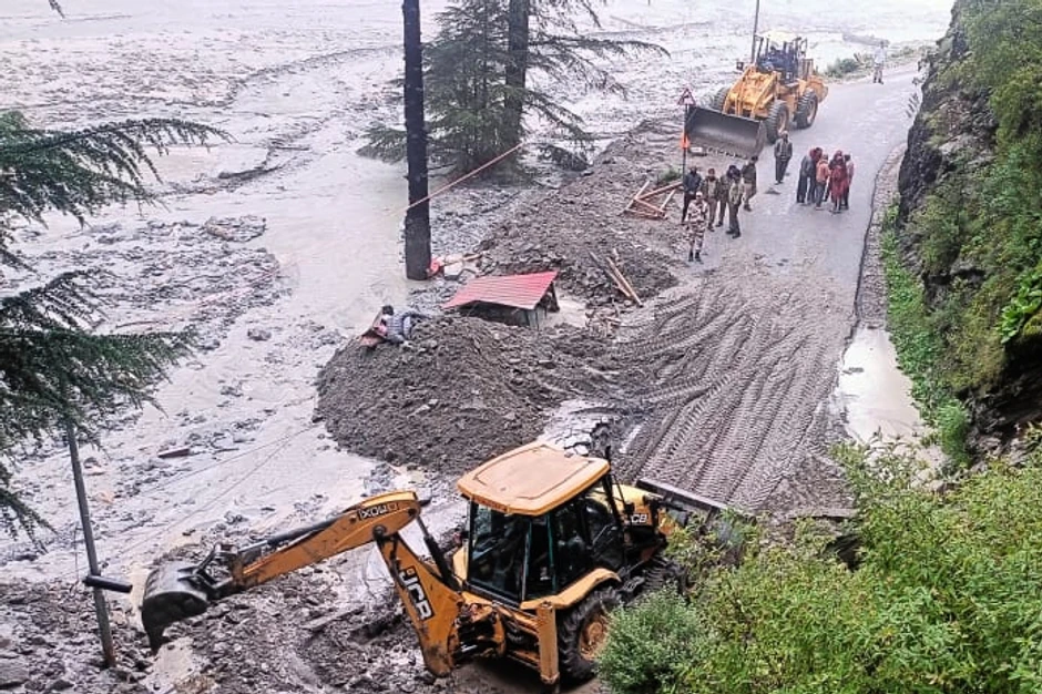 Klizište, Darali, Indija