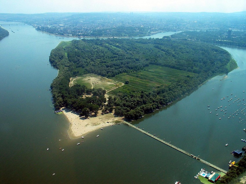 Od danas otvorena sezona kupanja na zemunskom Lidu