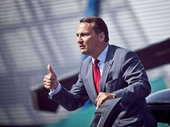 Zdobył pierwszą nagrodę World Press Photo w kategorii zdjęć reporterskich