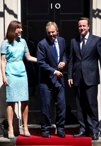 Samantha i David Cemeron oraz Tony Blair