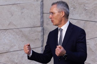 Stoltenberg: Oczekuję, że w br. 18 państw NATO wyda 2 proc. PKB na obronność
