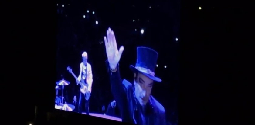 Lider U2 wywołał skandal. Pokazał gest "heil Hitler" na koncercie