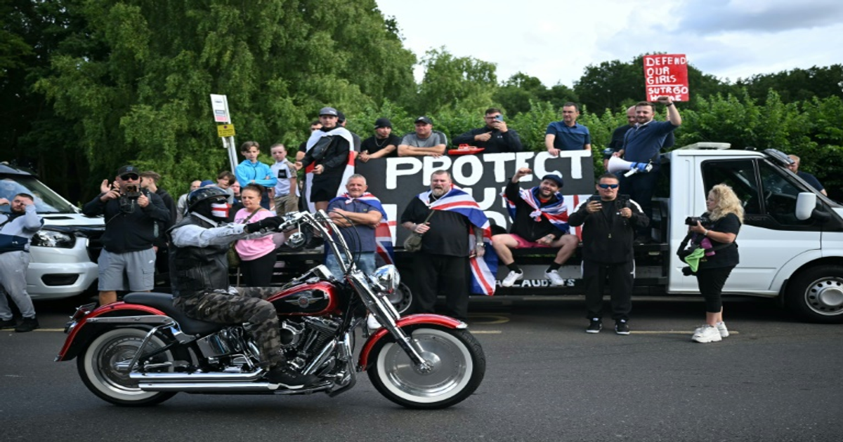 Royaume-Uni : la crainte d'un nouvel embrasement estival