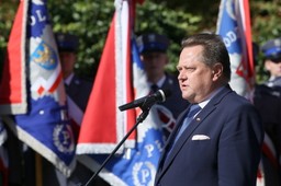 Wiceszef MSWiA: Ja nie bankietowałem. Prezes Kaczyński mobilizuje nas do bardziej wytężonej pracy