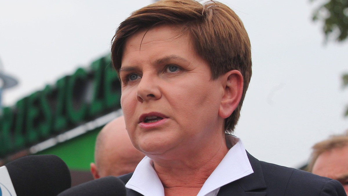 Beata Szydło była liderem sierpniowego badania Ariadna przywódców politycznych (33 proc. wskazań). Kampania nie poprawiła wizerunku premier Ewy Kopacz (26 proc. ). Paweł Kukiz jako osobowość ma wciąż potencjał (22 proc.), ale nie stworzył przekonującego przekazu dla swojej formacji, więc rozpada się dla niej poparcie. Pozostali liderzy są gorzej oceniani. Przekroczenie przez ich partie progu wyborczego będzie miało zasadnicze znaczenie. Jeśli tak się stanie, to PiS może nie mieć większości by samodzielnie rządzić. Natomiast bez Pawła Kukiza w Sejmie PiS nie stworzy koalicji. Paradoksalnie, podczas kampanii wyborczej Beata Szydło musi ugrać więcej niż premier Ewa Kopacz.