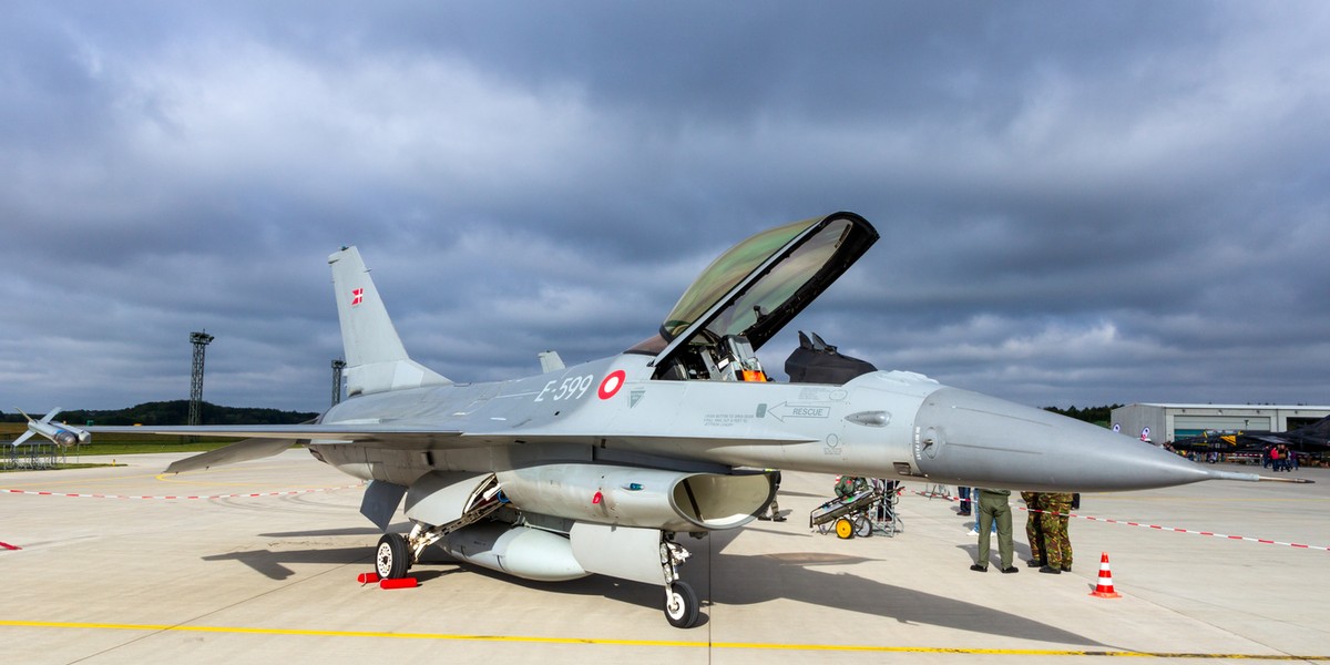 Pierwsze duńskie F-16 mają dotrzeć do Ukrainy latem