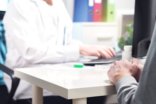 Masz takie L4? Przygotuj się na kontrolę. Te zwolnienia wzbudzają podejrzliwość ZUS