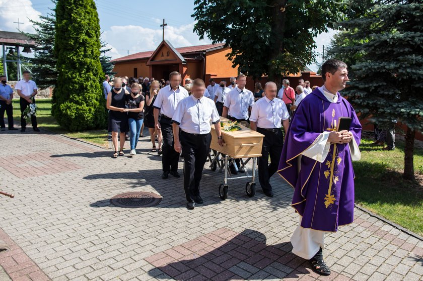 Zginął ratując tonące dzieci w Holandii. Ostatnie pożegnanie bohaterskiego Polaka