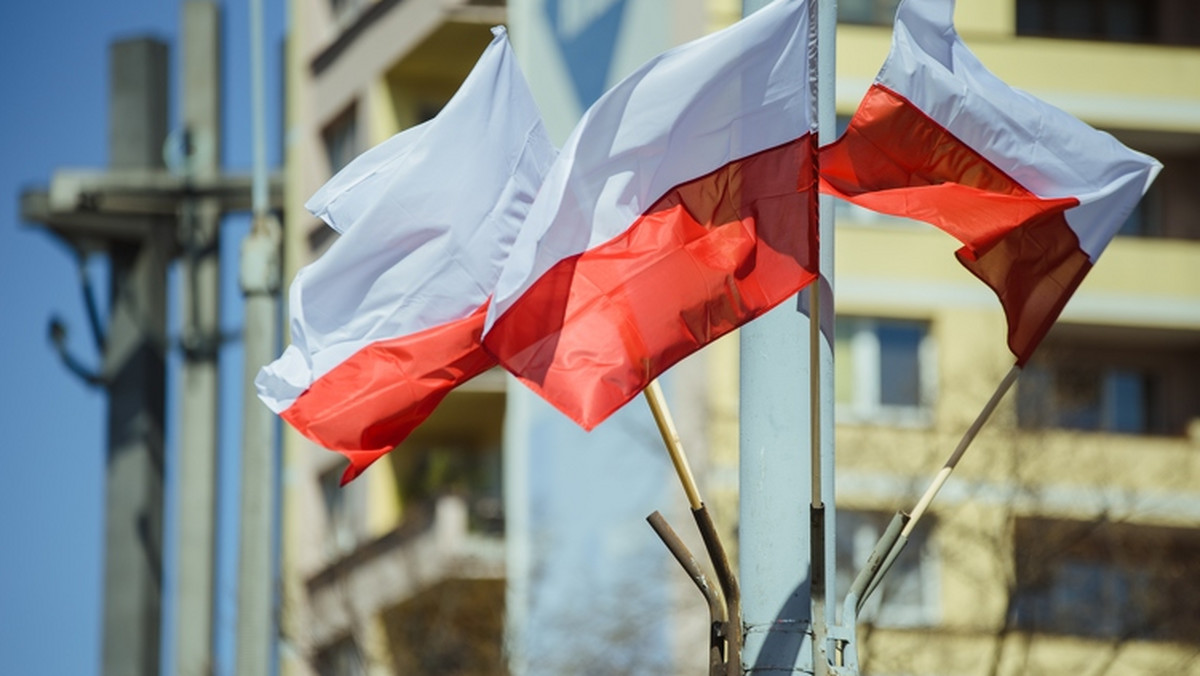 Przemarsz ulicami miasta, wspólne śpiewanie patriotycznych pieśni, uroczyste nabożeństwa i to zarówno z asystą wojskową, jak i bez niej - Gdańsk, Sopot i Gdynia szykują się do świętowania rocznicy uchwalenia trzeciomajowej Konstytucji.