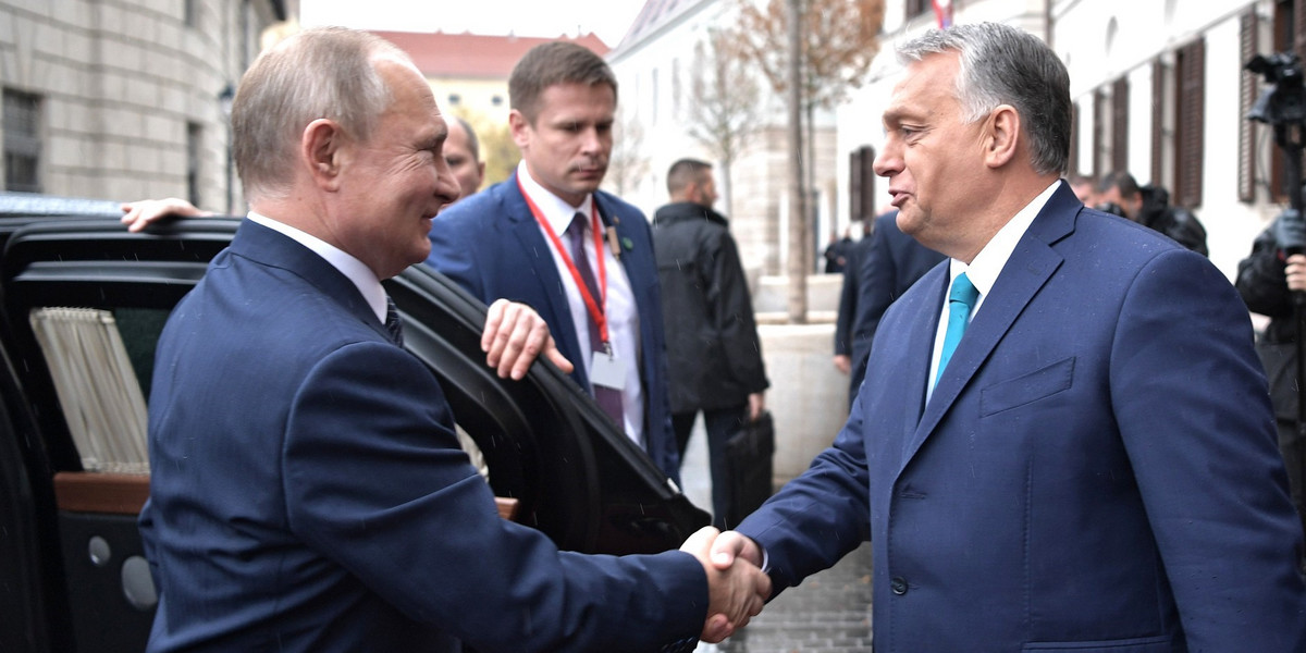 Prezydent Rosji Władimir Putin i premier Węgiel Viktor Orban podczas spotkania w Budapeszcie. Węgry, 30 października 2019 r.