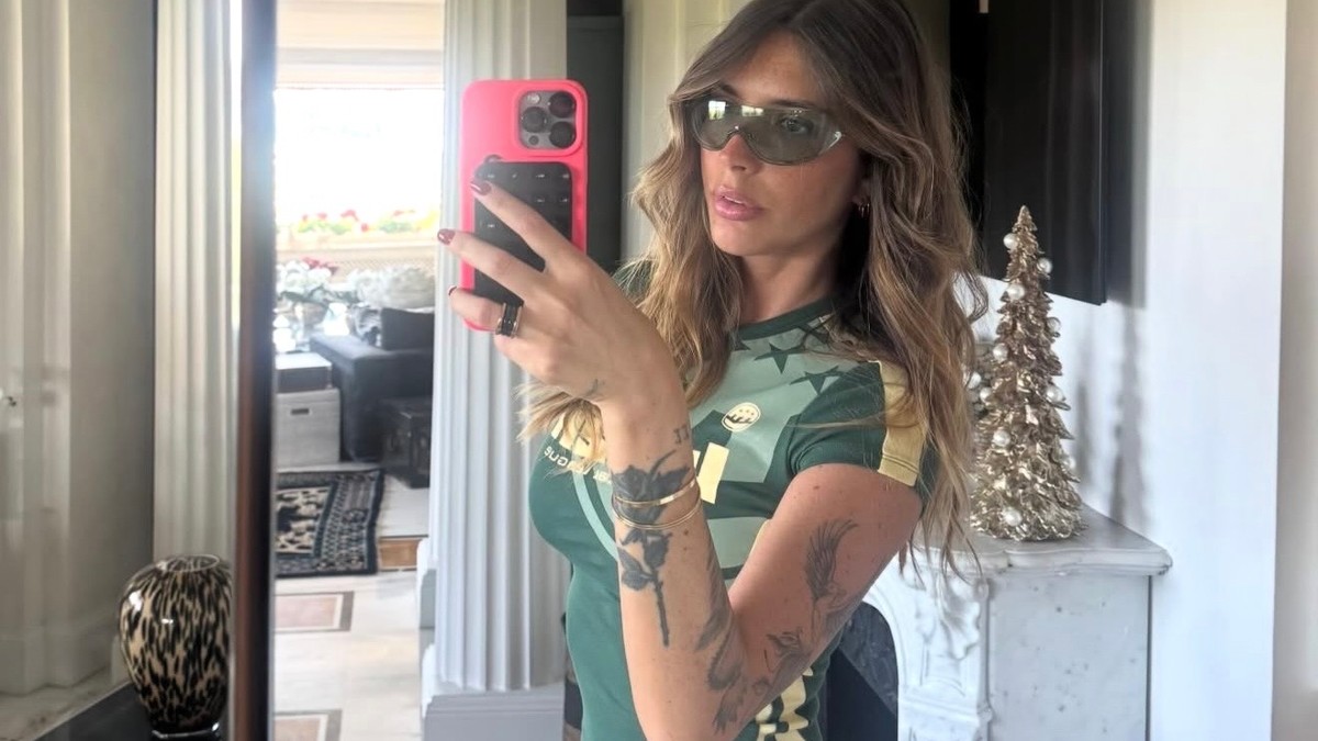 ISTETOVIRANA RUKA I GO STOMAK, A NA LICU NI TRUNKE ŠMINKE Muškarci odlepili za ćerkom Siniše Mihajlovića: Viktorija se pohvalila novom frizurom