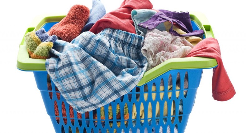 Cleaning colored clothes(A Mess Free Life)