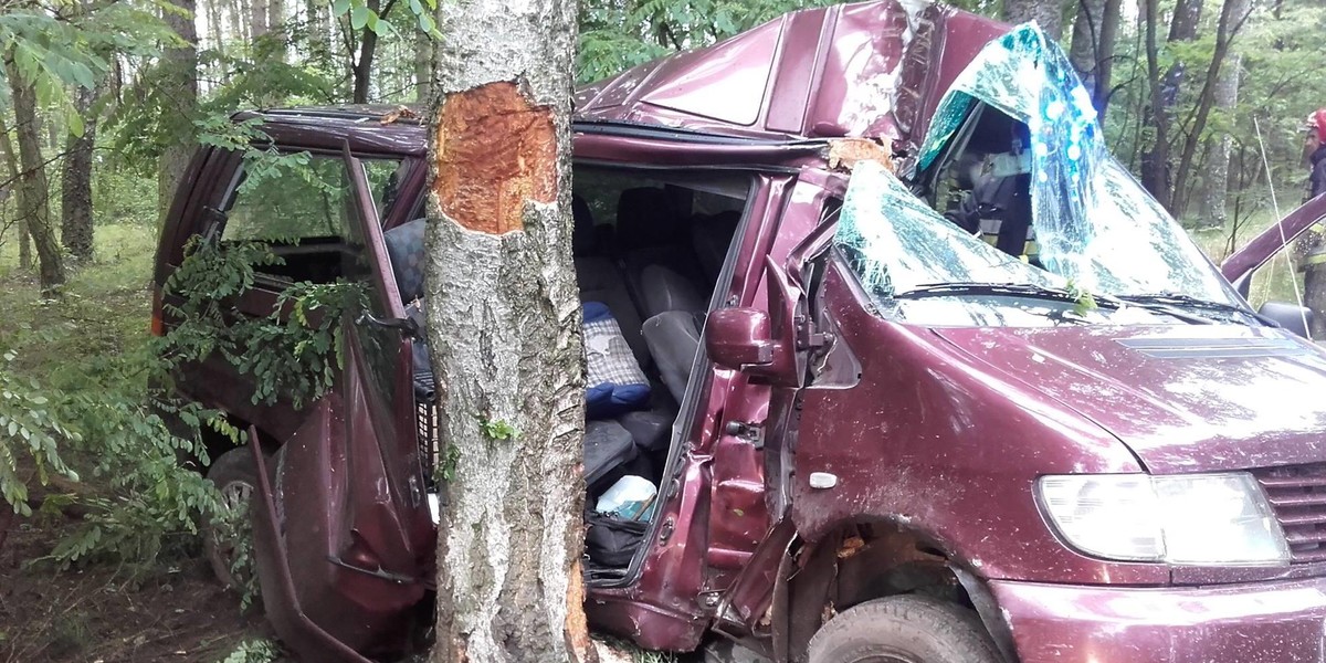 Tragiczny poranek. W wypadku zginęły dwie osoby