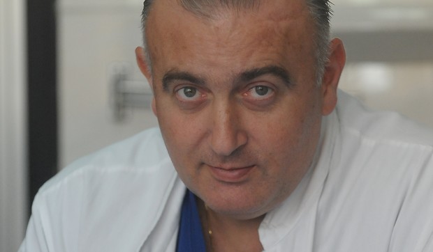 Prof. dr Lukas Rasulić, načelnik odeljenja za hirurško lečenje povreda i oboljenja perifernog nervnog sistema u KC Srbije