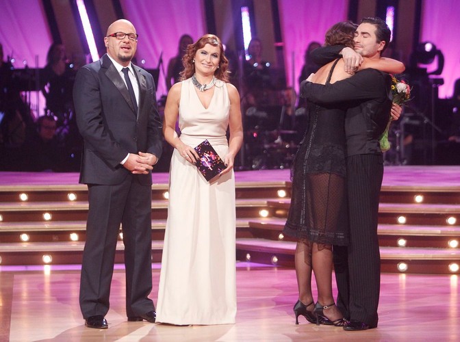 Prowadzący program Piotr Gąsowski i Katarzyna Skrzynecka z Edytą Górniak i Janem Klimentem