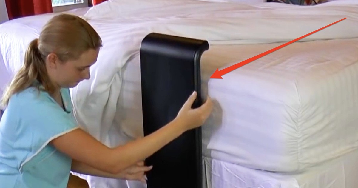 This fan attaches to your bed and blows cool air under your covers | Pulse  Ghana