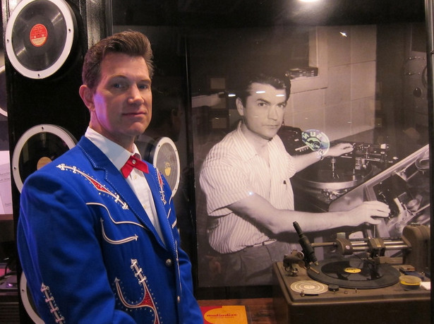 Chris Isaak wrócił do przeszłości