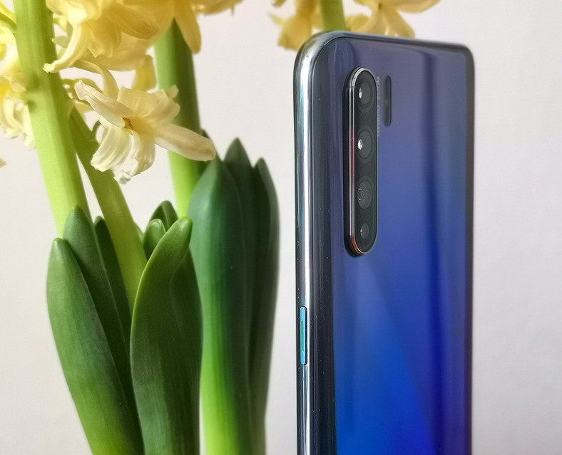 OPPO Reno3