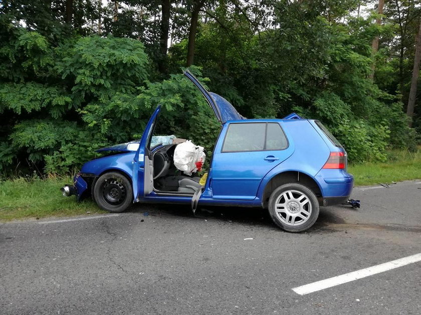 19-latek rozbił auto