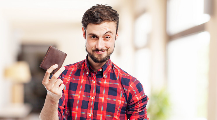 Már az évváltást megelőzve lehet tudni, hogy mennyi nettó bér jár jövőre a munkavállalóknak /Fotó: Shutterstock