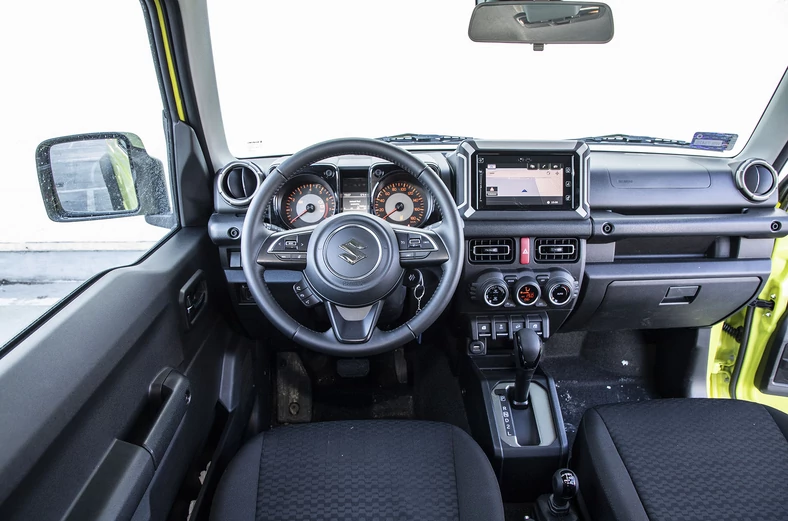 Suzuki Jimny 1.5 VVT 4AT - jego żywioł to teren