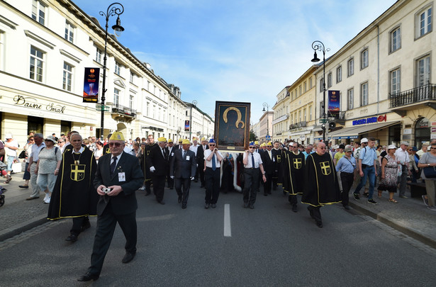 Procesja z ikoną Nawiedzenia Matki Bożej Jasnogórskiej