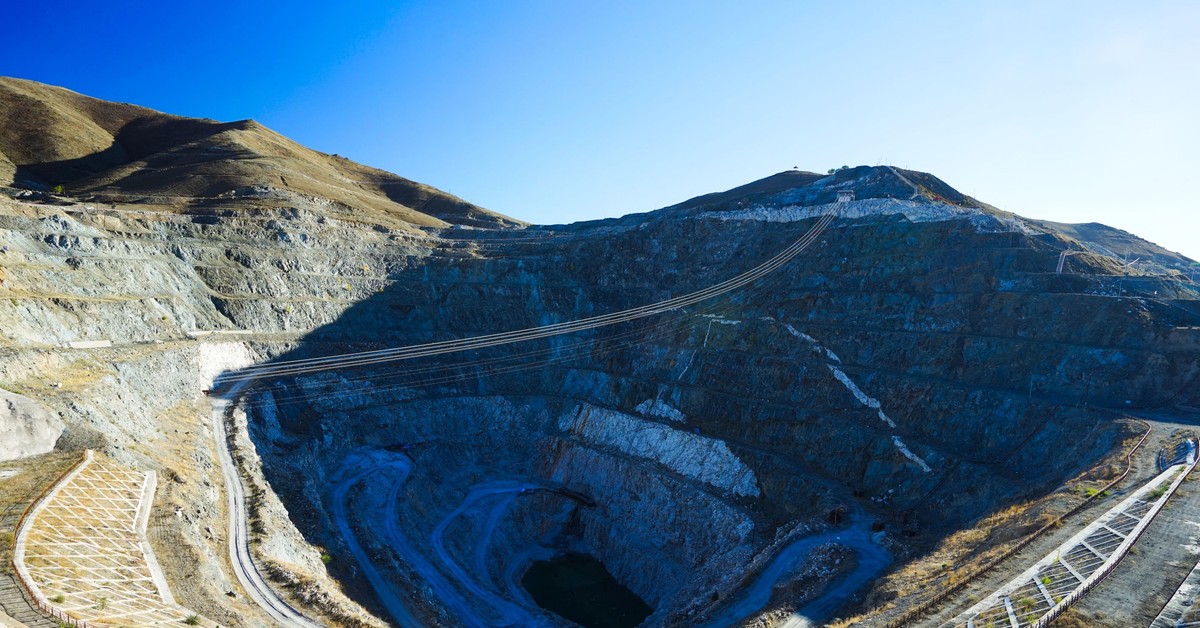 Magnetyczny wyścig zbrojeń USA i Chin. Strategiczne sektory w służbie wojny handlowej