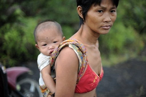 MALAYSIA - PENAN - NOMADS - ENVIRONMENT