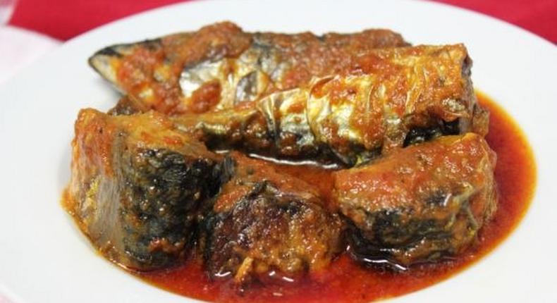 Mackerel in tomato sauce