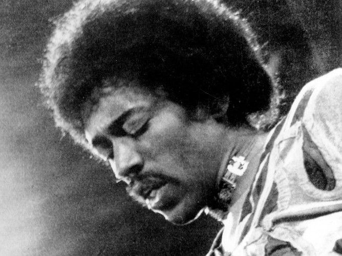 8. Majątek Jimiemiego Hendriksa jest większy o 7 mln dolarów