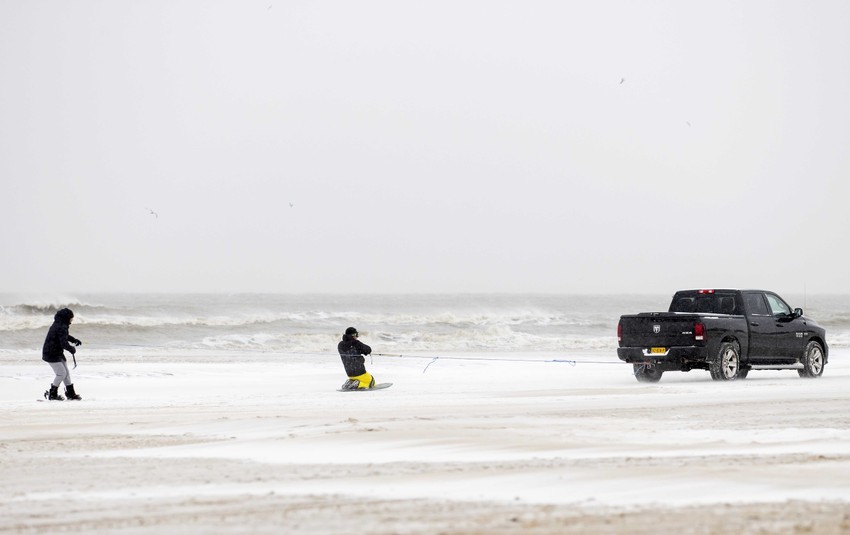 Sneg u Holandiji - snoubording u gradu Ehmondu An Zeu