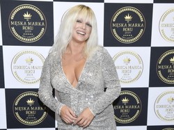 Nowa fryzura Joanny Liszowskiej. Taką zmianę potocznie nazywa się "gdy musisz już ukrywać czoło"...