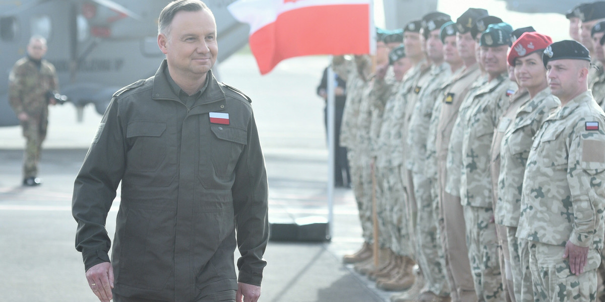 Ludzie prezydenta Andrzeja Dudy chcą wiedzieć, jak wielu byłych mundurowych, i nie tylko, chciałoby wejść w skład rezerwy kadrowej.