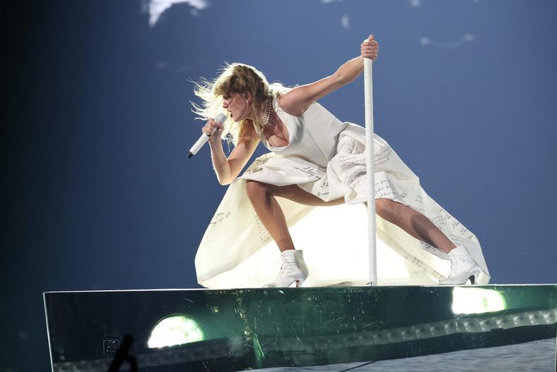 Taylor Swift in Paris, France. Kevin Mazur/TAS24/Getty Images for TAS Rights Management