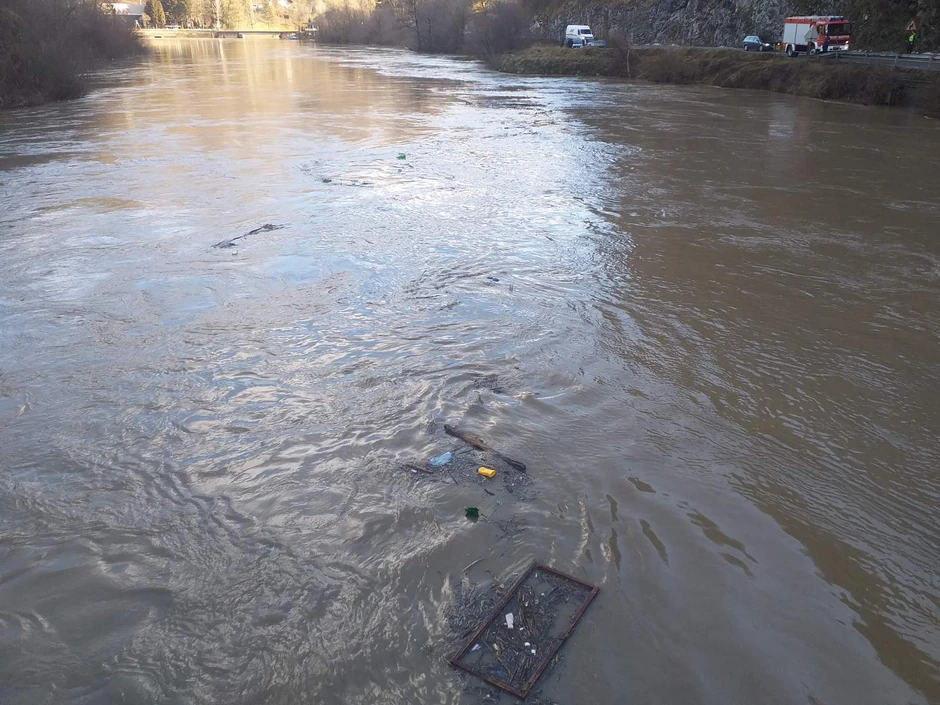 Brzina reke Lim ovih dana je pet metara u sekundi