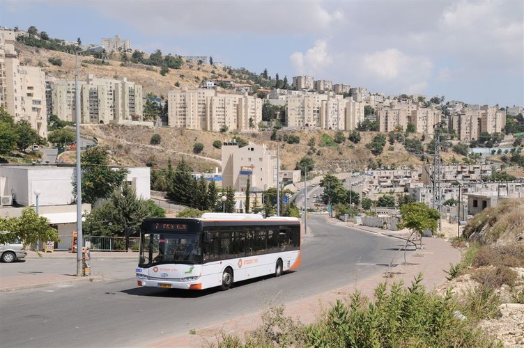 Solaris produkuje autobusy dla trzech izraelskich przewoźników: z Tel Awiwu, Jerozolimy i Nazaretu. Łącznie to 110 autobusów: miejskich Urbino 12 i międzymiastowych InterUrbino. Wszystkie mają był dostarczone od marca do końca maja. Solaris dostarcza dostawy z izraelskim producentem Haargaz, bo takie są miejscowe wymagania dotyczące offsetu