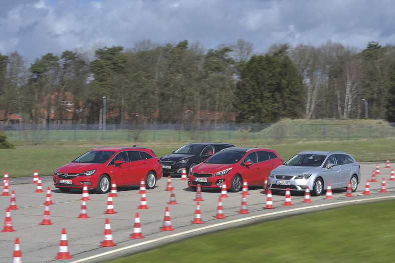 Uwodziciele rodzin - Kia cee'd SW, Opel Astra Sports Tourer, Peugeot 308 SW i Seat Leon ST