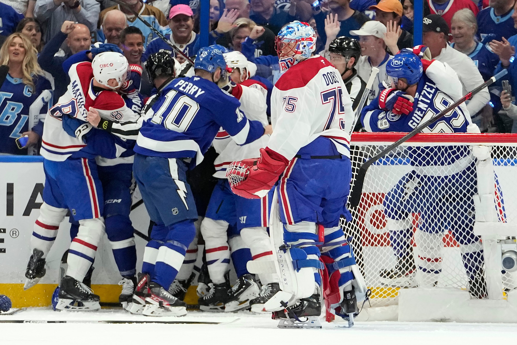 Zápas play-off NHL: Tampa Bay Lightning - Montreal Canadiens.