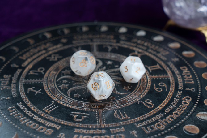 Numerološki, 2026. nosi univerzalni broj 1, što simbolizuje nove početke