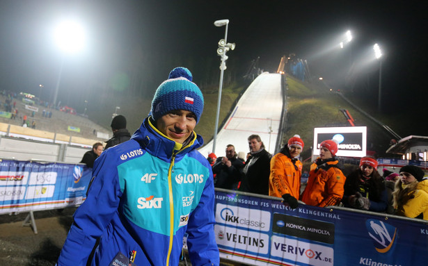 Kamil Stoch już po zabiegu. Czy będzie skakał w konkursie Pucharu Świata w Kuusamo?