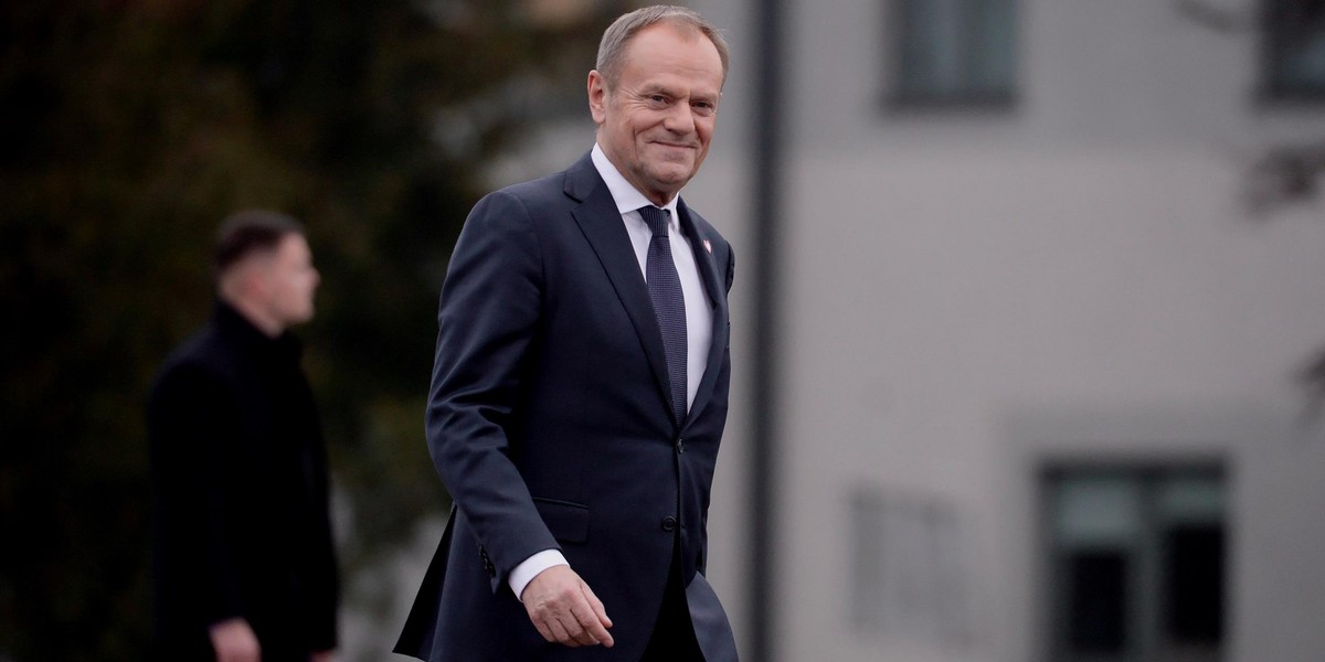 Donald Tusk ma dużo obietnic do spełnienia.