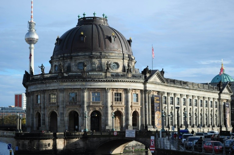 A former security guard at Berlin's Bode Museum allegedly acted as an inside man for the heist