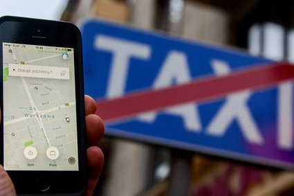 Uber wymaga od kierowców w Polsce zdobycia licencji. Otrzymają za to 3500 złotych