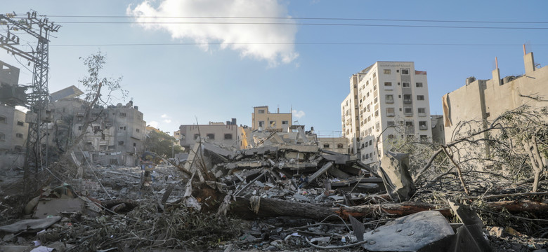Bombardowanie Strefy Gazy. Pod gruzami może być ok. 1000 ludzi